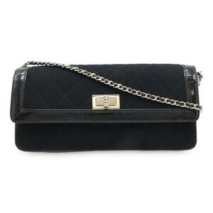 CHANEL Black Leather Shoulder Bag